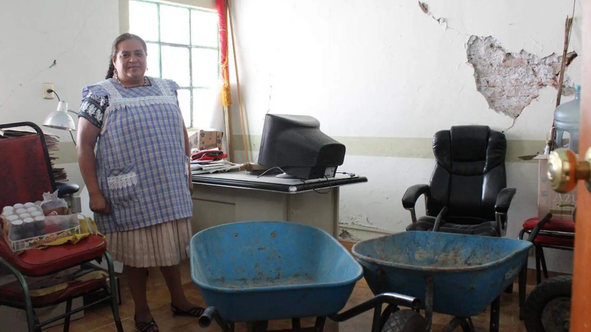 La falta de servicios básicos como drenaje y agua permea en la calidad de vida de los lugareños